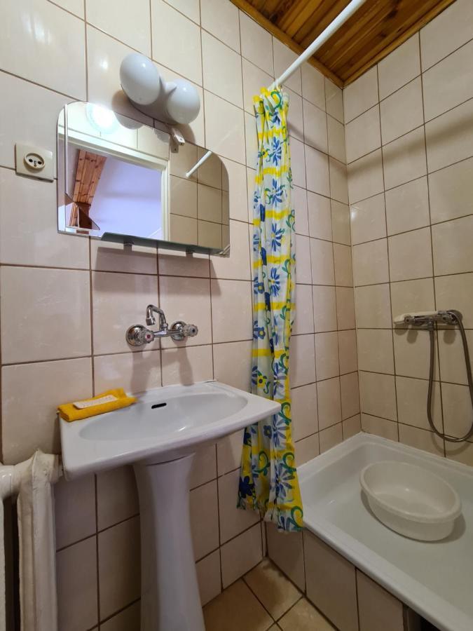 Pokój trzyosobowy z balkonem